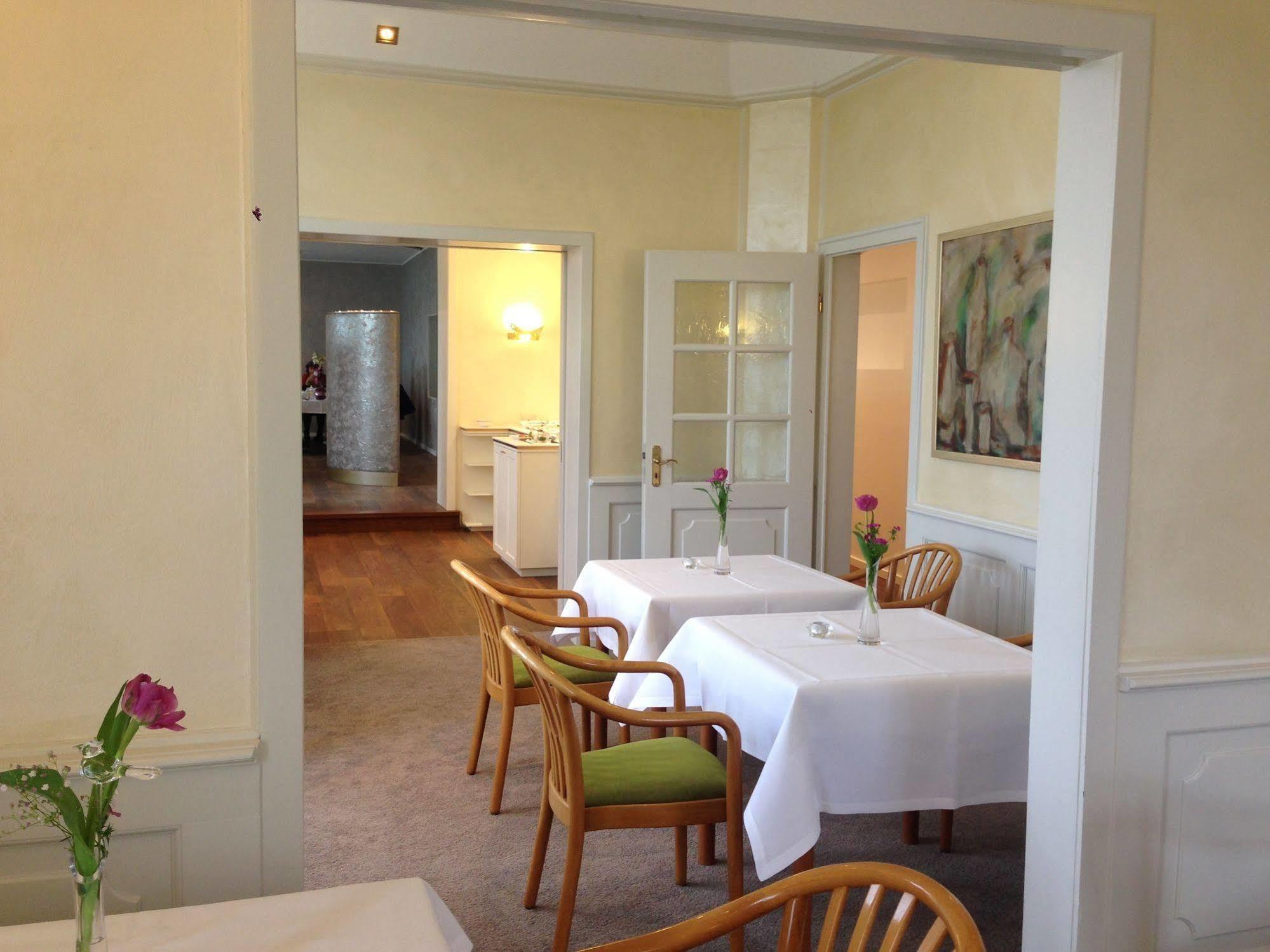 Hotel Villa Huegel Трир Экстерьер фото